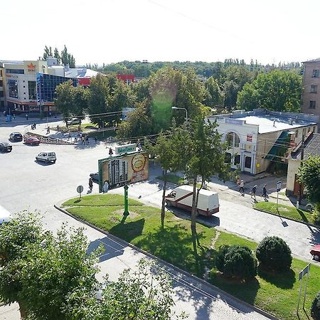 Apartment On Kniaziv Koriatovychiv คาเมียเนตส์-โปดิลสกี ภายนอก รูปภาพ