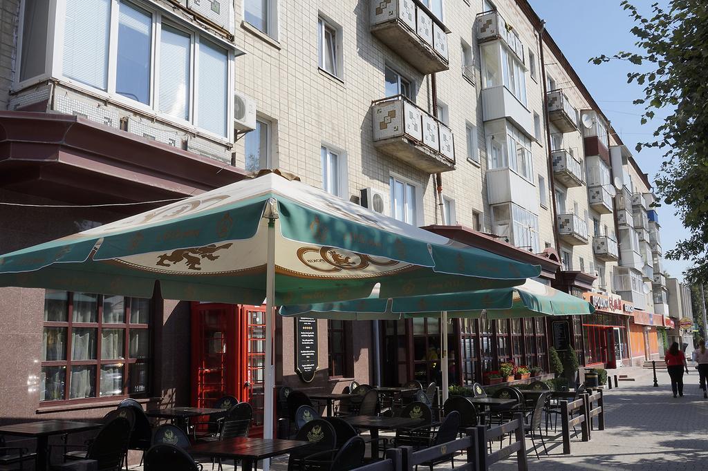 Apartment On Kniaziv Koriatovychiv คาเมียเนตส์-โปดิลสกี ภายนอก รูปภาพ
