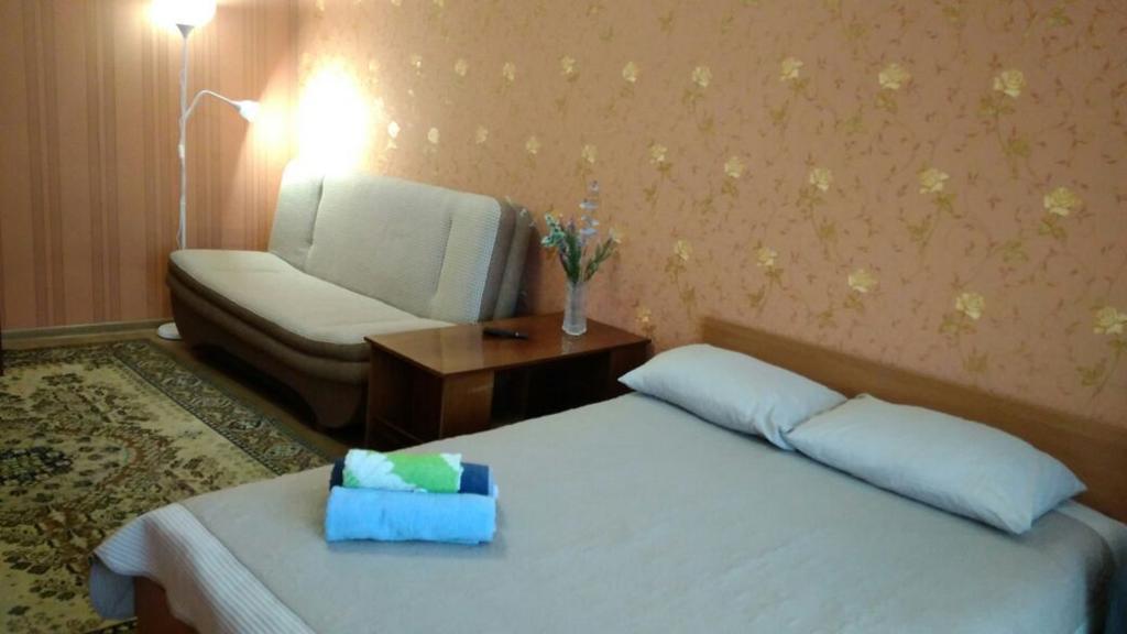 Apartment On Kniaziv Koriatovychiv คาเมียเนตส์-โปดิลสกี ภายนอก รูปภาพ